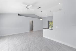 911 WEE BURN PLACE, SARASOTA, FL 34243 - MLS#MFRA4663490
