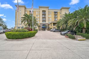 1064 N Tamiami Trl #1519, SARASOTA