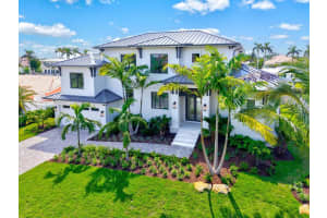 524 HALYARD LN, LONGBOAT KEY, FL 34228 - MLS#MFRA4663499