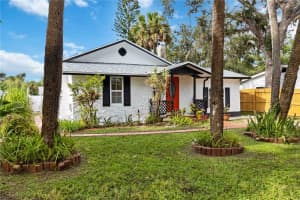 2635 ARNOLD STREET, SARASOTA, FL 34231 - MLS#MFRA4663526