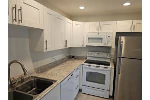 5503 FOUNTAIN LAKE CIRCLE, BRADENTON, FL 34207 - MLS#MFRA4663534