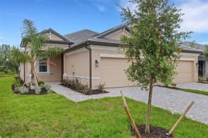 18068 Cherished Loop, BRADENTON