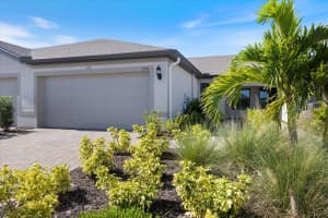6511 Silverstar Dr, SARASOTA