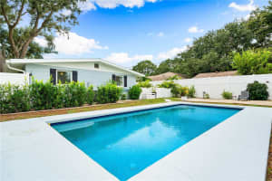 1911 UPPER BEECHWOOD AVENUE, SARASOTA, FL 34231 - MLS#MFRA4663604