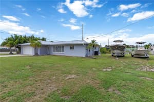 800 4TH STREET, ENGLEWOOD, FL 34223 - MLS#MFRA4663641
