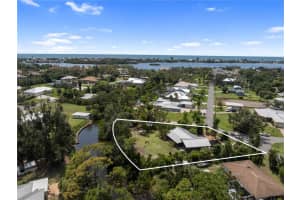 217 Charles Dr, NOKOMIS
