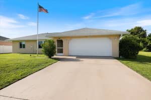 22285 COLUMBUS AVENUE, PORT CHARLOTTE, FL 33954 - MLS#MFRA4663683