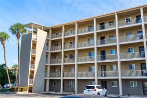 3653 Lake Bayshore Dr #j503, BRADENTON
