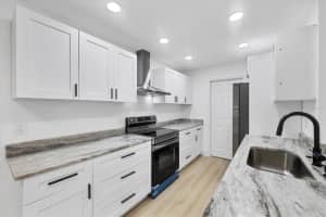 4037 TERN STREET, SARASOTA, FL 34232 - MLS#MFRA4663713