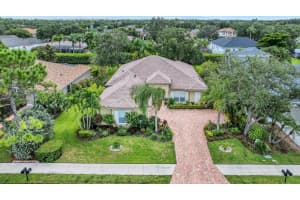 7906 ASHLEY CIRCLE, UNIVERSITY PARK, FL 34201 Sold 11/21/25