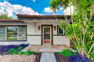 2618 VALENCIA DRIVE, SARASOTA, FL 34239 - MLS#MFRA4663766