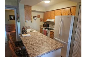 303 47TH AVENUE DR W #352, BRADENTON, FL 34207 - MLS#MFRA4663770