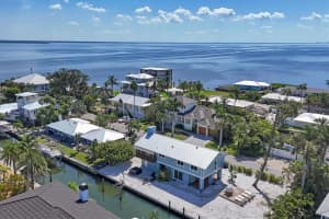 825 TARAWITT DRIVE, LONGBOAT KEY, FL 34228 - MLS#MFRA4663797