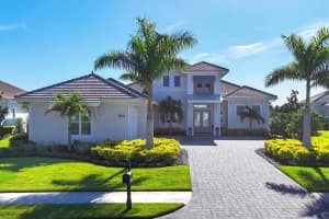 8512 PAVIA WAY, LAKEWOOD RANCH, FL 34202 - MLS#MFRA4663848