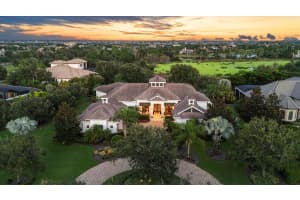 8009 BOUNTY LANE, BRADENTON, FL 34202 - MLS#MFRA4663859