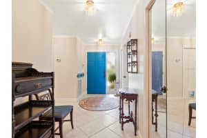 4888 OAK RUN DRIVE, SARASOTA, FL 34243 - MLS#MFRA4663879