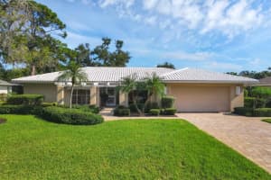 3679 Aster Dr, SARASOTA