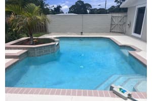 2136 BRUECKNER DRIVE, SARASOTA, FL 34231 - MLS#MFRA4663969