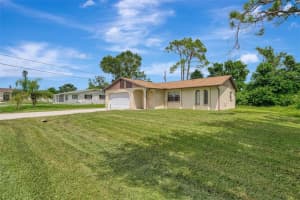 3716 DUNBAR ROAD, VENICE, FL 34293 - MLS#MFRA4663978
