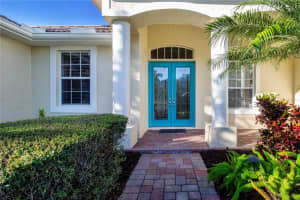 7808 CREST HAMMOCK WAY, SARASOTA, FL 34240 - MLS#MFRA4663988