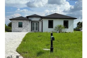 2619 15TH STREET, LEHIGH ACRES, FL 33976 - MLS#MFRA4663990