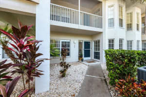 432 SUNSET LAKE BOULEVARD, VENICE, FL 34292 - MLS#MFRA4664009