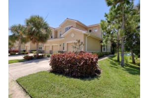 8219 Enclave Way #104, SARASOTA