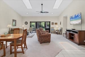 3946 WILSHIRE CIRCLE, SARASOTA, FL 34238 - MLS#MFRA4664035
