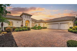 8361 LINDRICK LANE, LAKEWOOD RANCH, FL 34202 - MLS#MFRA4664038