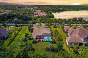 8361 LINDRICK LANE, LAKEWOOD RANCH, FL 34202 - MLS#MFRA4664038
