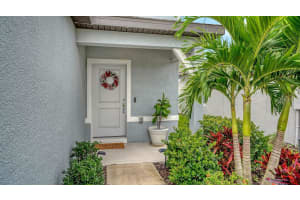 8221 REEFBAY COVE, PARRISH, FL 34219 - MLS#MFRA4664043