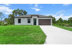 1144 MOBLEY ST E #1144, LEHIGH ACRES, FL 33974 - MLS#MFRA4664069