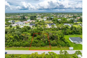 9566 LITTLE ROCK STREET, PORT CHARLOTTE, FL 33981 - MLS#MFRA4664121