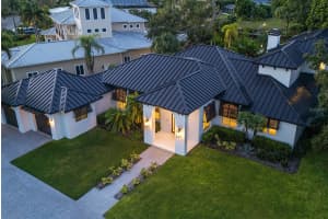 1707 CARIBBEAN DRIVE, SARASOTA, FL 34231 - MLS#MFRA4664166