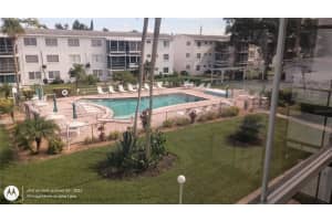 1875 Sunny Dr #g32, BRADENTON