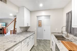 3300 RAMBLEWOOD COURT, SARASOTA, FL 34237 - MLS#MFRA4664208
