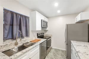 3300 RAMBLEWOOD COURT, SARASOTA, FL 34237 - MLS#MFRA4664208