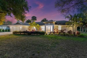 1020 19th St Sw, NAPLES