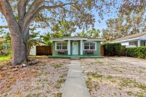 2403 12TH AVENUE, BRADENTON, FL 34205 - MLS#MFRA4664268