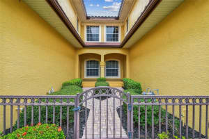 8161 MIRAMAR WAY, LAKEWOOD RANCH, FL 34202 - MLS#MFRA4664270