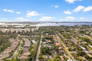 1899 VAMO WAY, SARASOTA, FL 34231 - MLS#MFRA4664293