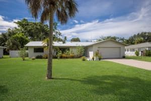 426 SHORE DRIVE, SARASOTA, FL 34234 - MLS#MFRA4664312