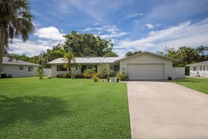 426 SHORE DRIVE, SARASOTA, FL 34234 - MLS#MFRA4664312