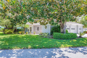 6517 APPROACH ROAD, SARASOTA, FL 34238 - MLS#MFRA4664333