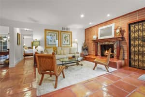 5354 CALLE FLORIDA, SARASOTA, FL 34242 - MLS#MFRA4664418