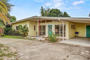 2845 WOOD STREET, SARASOTA, FL 34237 - MLS#MFRA4664463