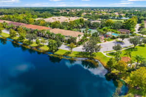 3790 82ND AVENUE CIRCLE, SARASOTA, FL 34243 - MLS#MFRA4664480