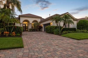 7024 BRIER CREEK COURT, LAKEWOOD RANCH, FL 34202 - MLS#MFRA4664518