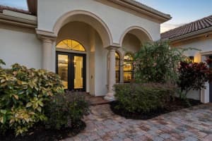 7024 BRIER CREEK COURT, LAKEWOOD RANCH, FL 34202 - MLS#MFRA4664518