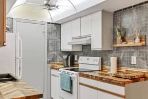 6116 43RD STREET, BRADENTON, FL 34210 - MLS#MFRA4664520